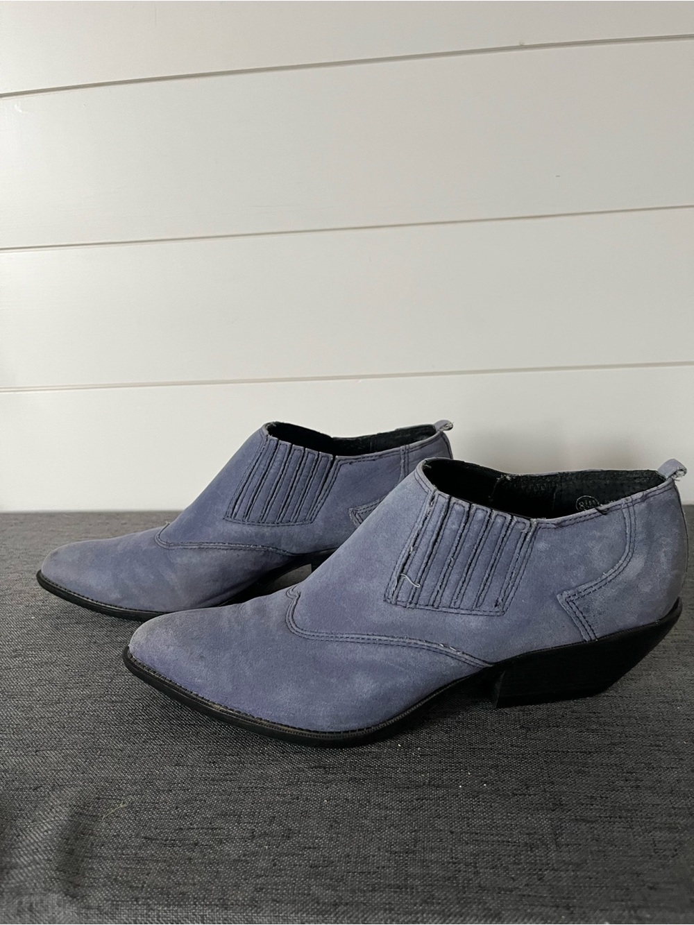 Vintage Zodiac Blue Leather Ankle Booties Size 8.5 Fits 8 Pointed Toe